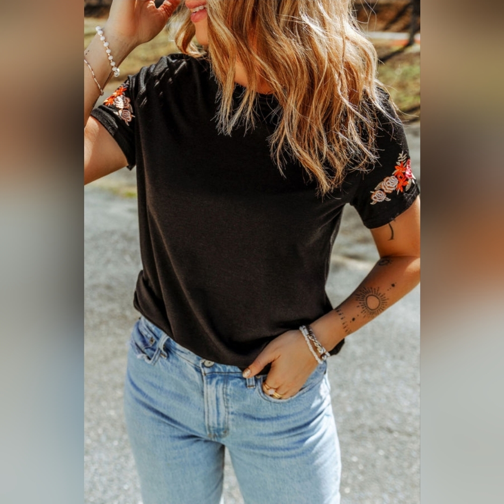 Floral Embroidered Round Neck T-Shirt - Picture 2 of 10